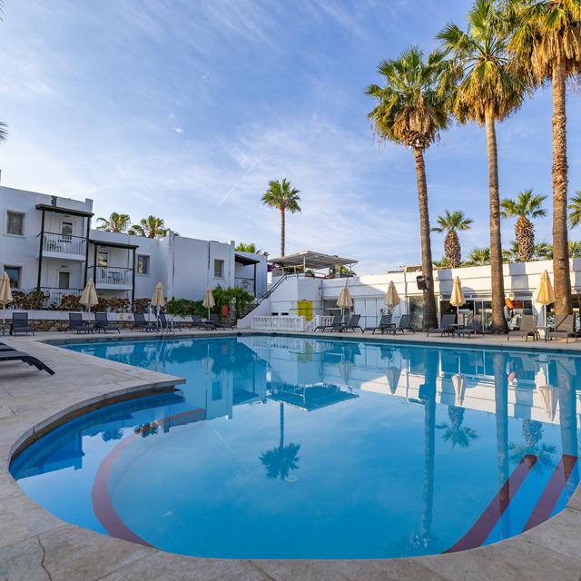 Hotel Sami Beach